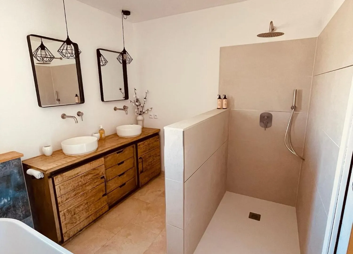 Gite La Madeleine Du Luberon. Villa Lioux Holiday home